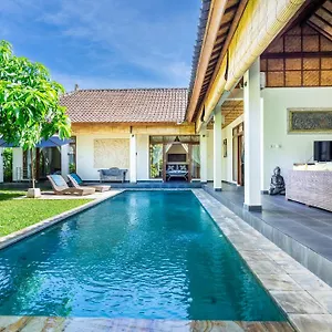 Heliconia Villa